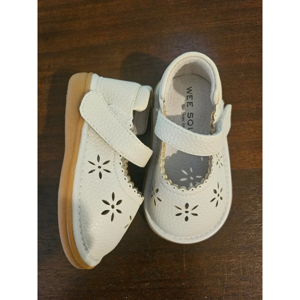Wee Squeak Ellie White Shoe Size 5/21‎ NEW In Original Box